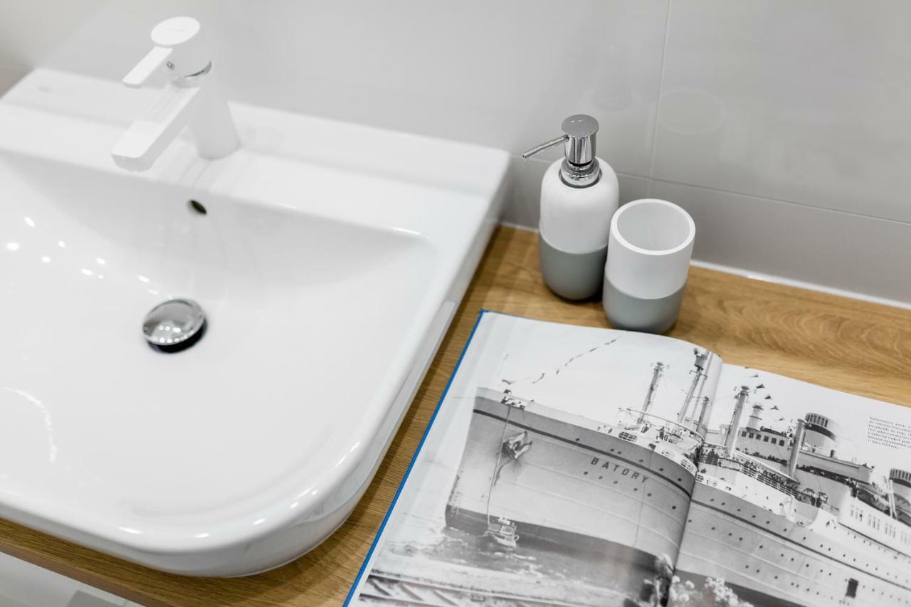 Apartamenty Black&White - Apartament Batory Five 그디니아 외부 사진