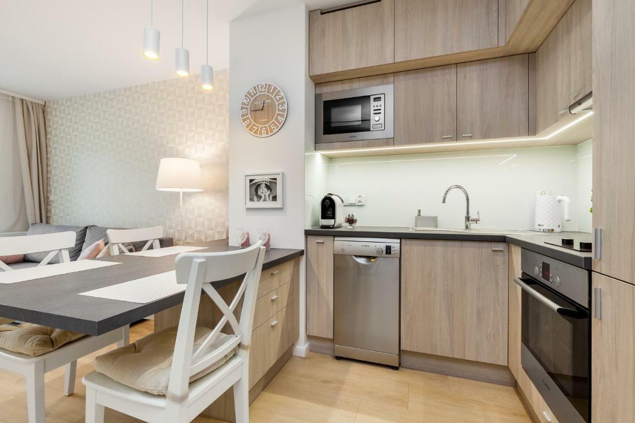 Apartamenty Black&White - Apartament Batory Five 그디니아 외부 사진